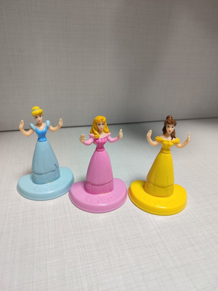 2011 Hasbro play-doh Disney prensesleri - Görsel 3