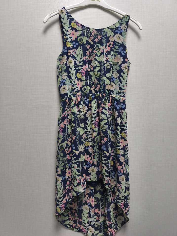 Çiçek Desenli Elbise - Görsel 2