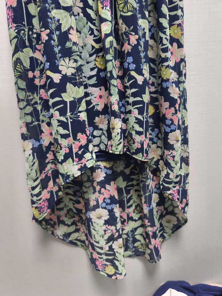 Çiçek Desenli Elbise - Görsel 4