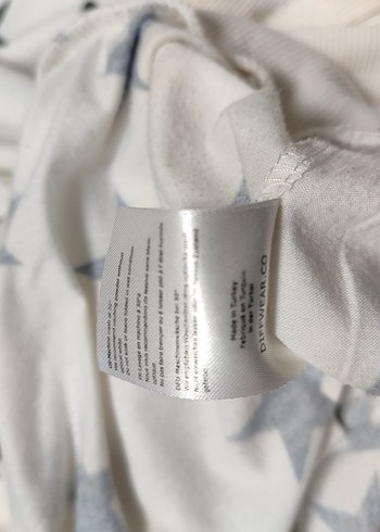 Uzun Kollu Beyaz Yıldız Desenli Pijama Takımı - Görsel 7