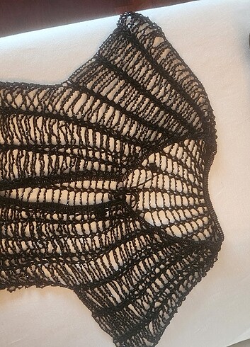 m Beden siyah Renk Boncuklu crop hirka