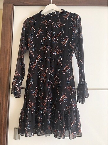 38 Beden siyah Renk Trendyolmilla elbise