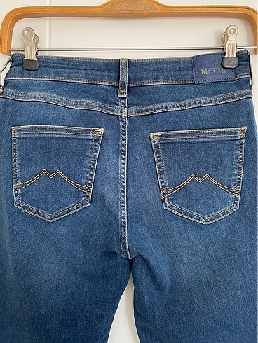 28 Beden Mustang marka jean