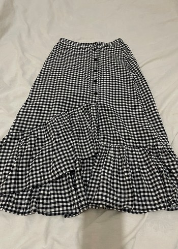 Kadın Siyah Ekose Volanlı Midi Etek - Görsel 2