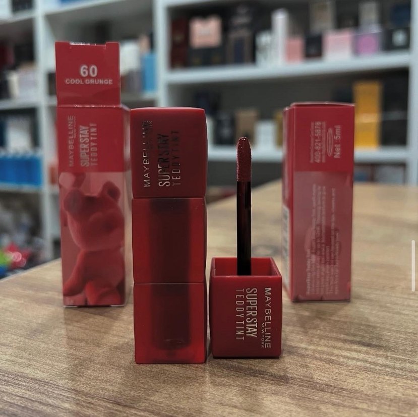 Maybelline SuperStay Mat Likit Ruj 75 - Görsel 3