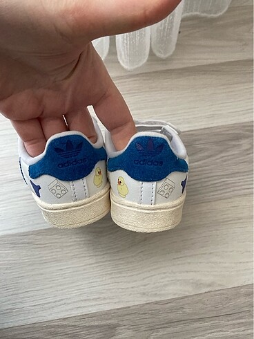24 Beden Adidas x Lego superstar çocuk ayakkabı