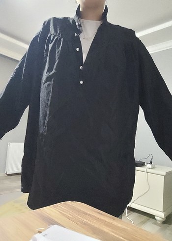 Siyah V Yaka Düğmeli Kadın Gömlek - Görsel 7