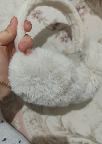 Kızlar için Bej Kürklü Sıcak kulaklık - Görsel 2