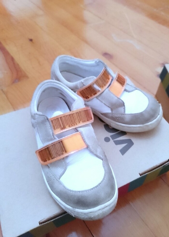 27 numara hakiki deri-nubuk çocuk ayakkabısı  - Görsel 2