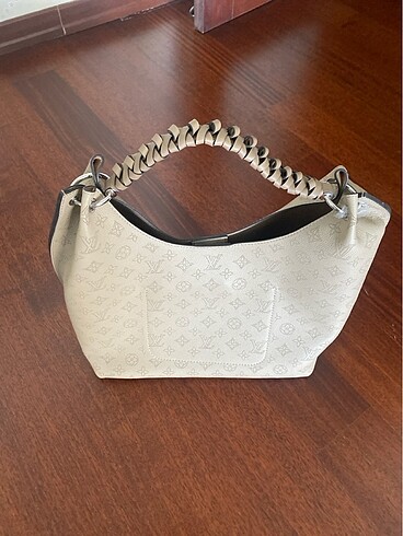 Louis Vuitton hiç kullanılmamış