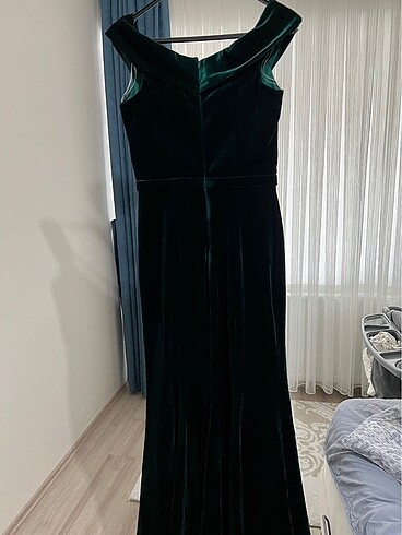 Zümrüt yeşili kadife elbise - Görsel 3