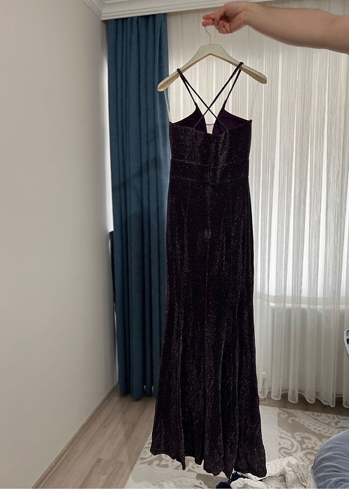 Önü kısa arkası uzun elbise - Görsel 2