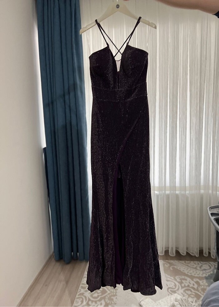 Önü kısa arkası uzun elbise - Görsel 4