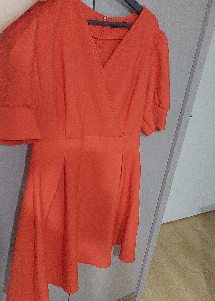 Trendyolmilla Kruvaze Yaka Mercan Çan Elbise - Görsel 2