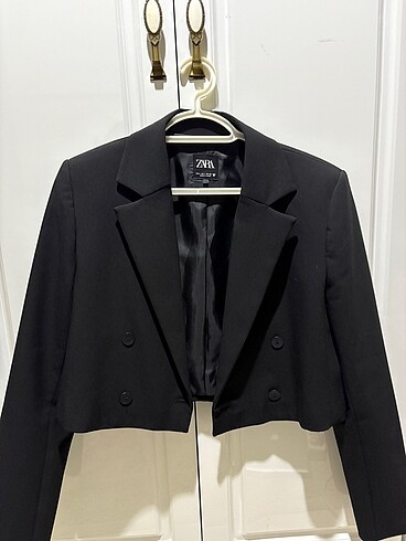 Zara Zara crop blazer