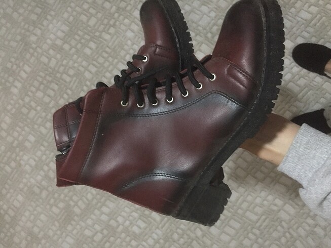 Kadın bordo bot