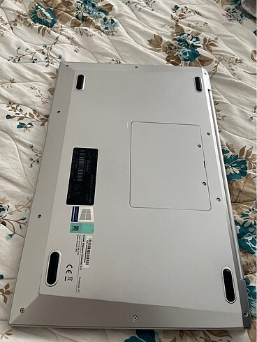 Beden Renk Casper Nirvana c350 laptop