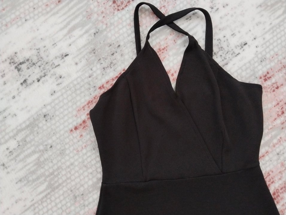 Siyah V Yaka Drapeli Midi Elbise - Görsel 2