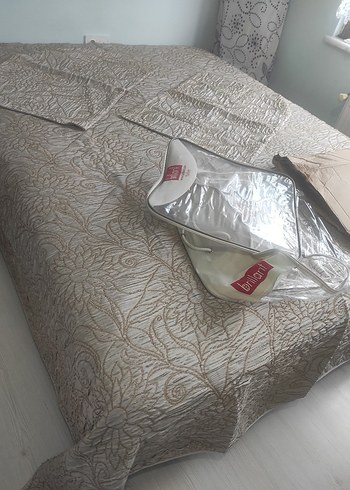 Bej Nakışlı Gri Desenli Yatak Örtüsü - Görsel 14