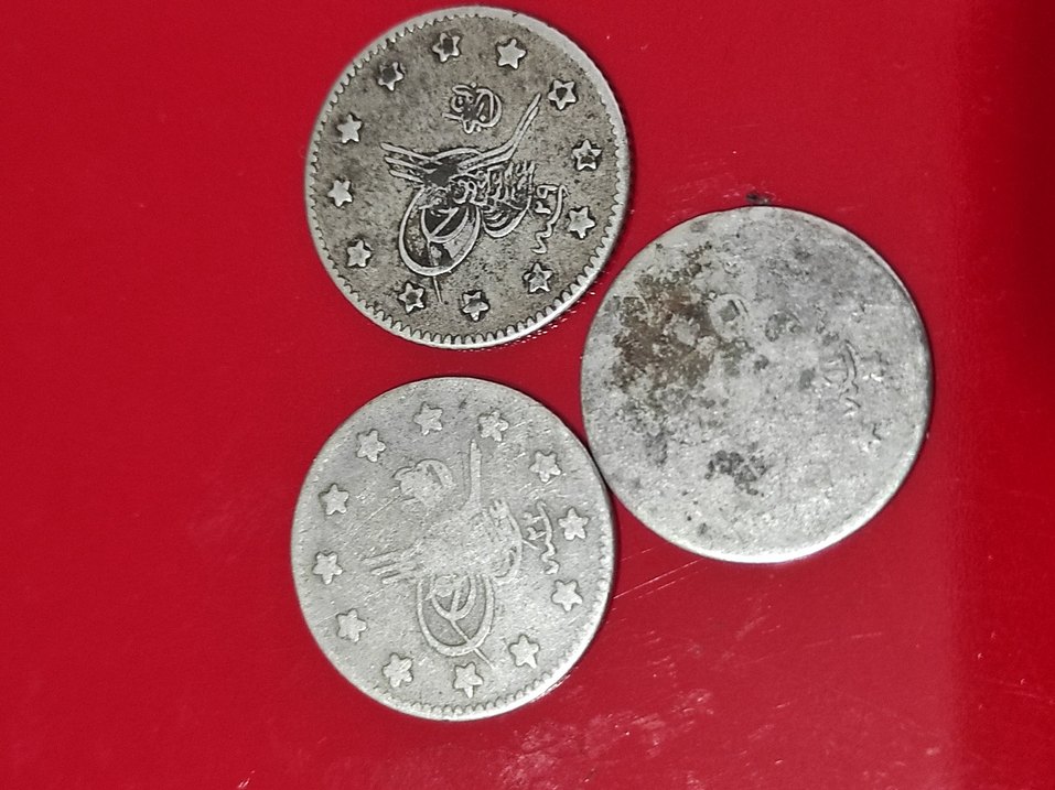 Vintage Gri Erkek Rozetleri. 3 adet gümüş 1 kuruş - Görsel 5