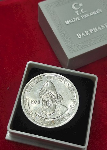 1978 Tarihli Vintage Altın Renk Rozet - Görsel 6