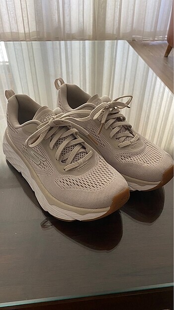 36 Beden Sıfır ayarında original Skechers Go Run Max Cushion