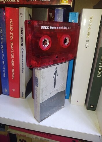 REDD MÜKEMMEL BOŞLUK kaset 