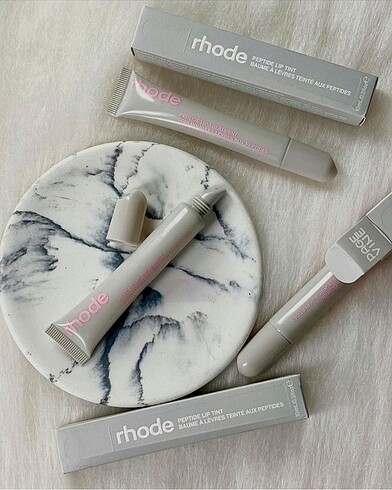 Diğer Rhode lip tint gloss
