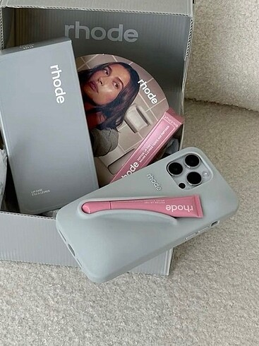 Rhode iPhone kılıf ve gloss set