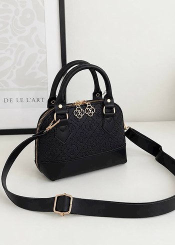 Guess Sik Siyah Mini Canta