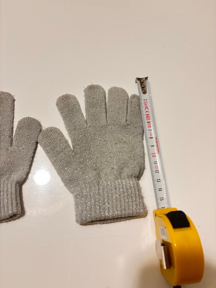 Gri Örgü Kız Eldiveni - Görsel 3