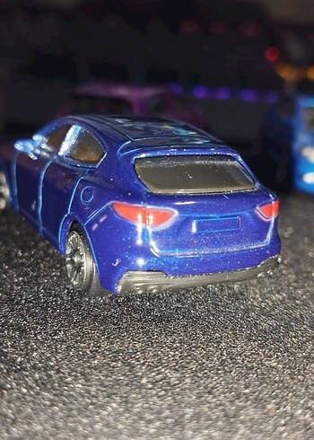 1:64 diecast araba - Görsel 4