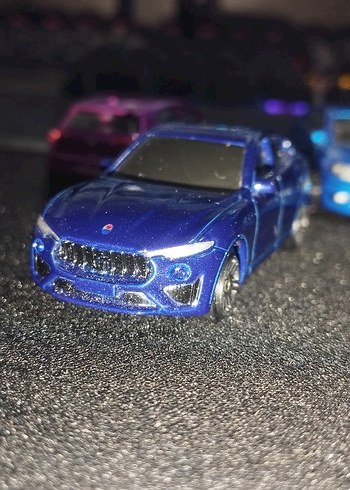 1:64 diecast araba - Görsel 3