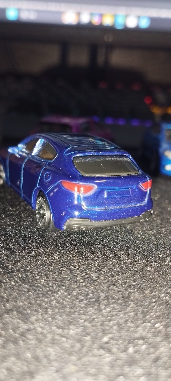 1:64 diecast araba - Görsel 4