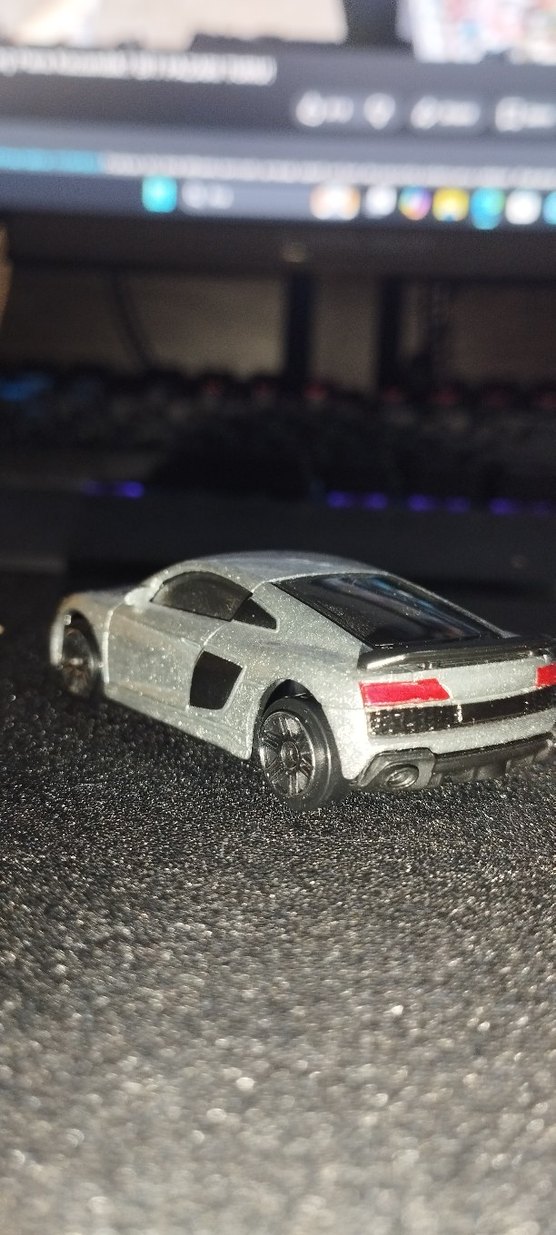 Gri renkli Audi 1:64 diecast lisanslı - Görsel 4