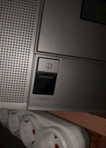 Gri büyük tüplü televizyon - Görsel 5