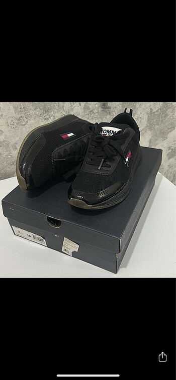 Orjinal Tommy hilfiger 36 numara cok temiz