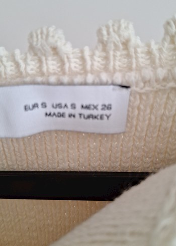s Beden Beyaz Fırfırlı Kısa Kol Keten Bluz