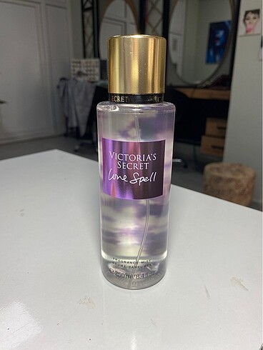 VICTORIA?S SECRET VÜCUT SPREYİ