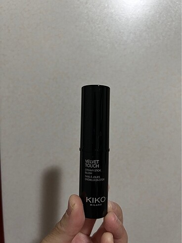  Beden Kiko stick allık