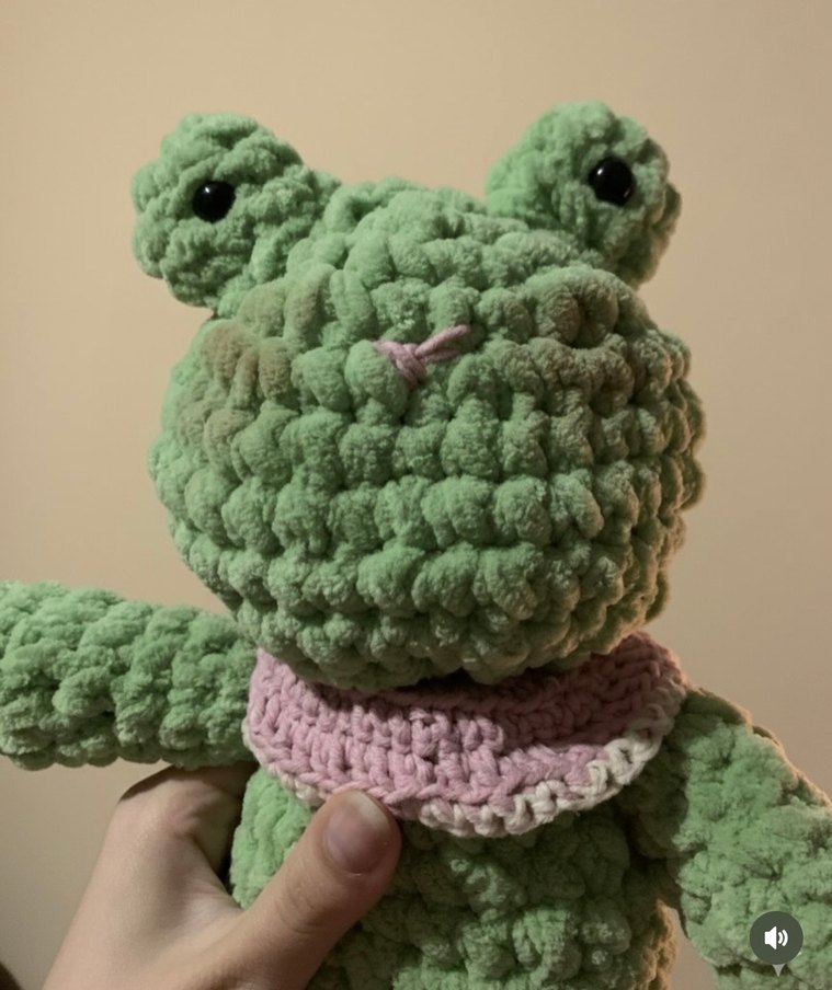 Pastel Yeşil Örme Kurbağa Peluş Oyuncak - Görsel 3