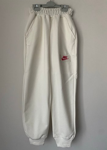 diğer Beden beyaz Renk Nike Beyaz Kız Mini Eşofman Takımı. 9 yaş