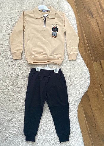 Kahverengi Sweatshirt ve Siyah Pantolon Çocuk Takımı