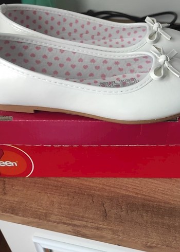 Beyaz Fiyonklu Kız Babet Ayakkabı - Görsel 2