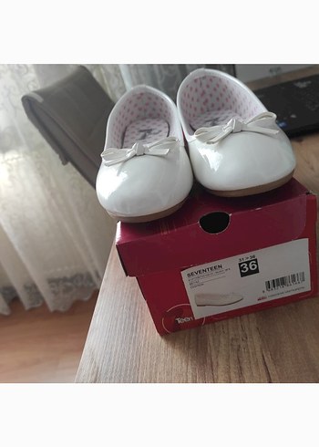 Beyaz Fiyonklu Kız Babet Ayakkabı - Görsel 4