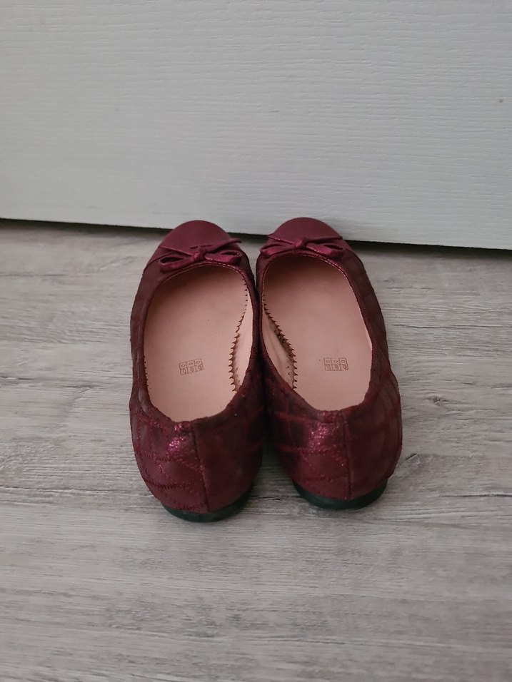 Bordo Parlak Fiyonk Detaylı Kadın Babet - Görsel 5