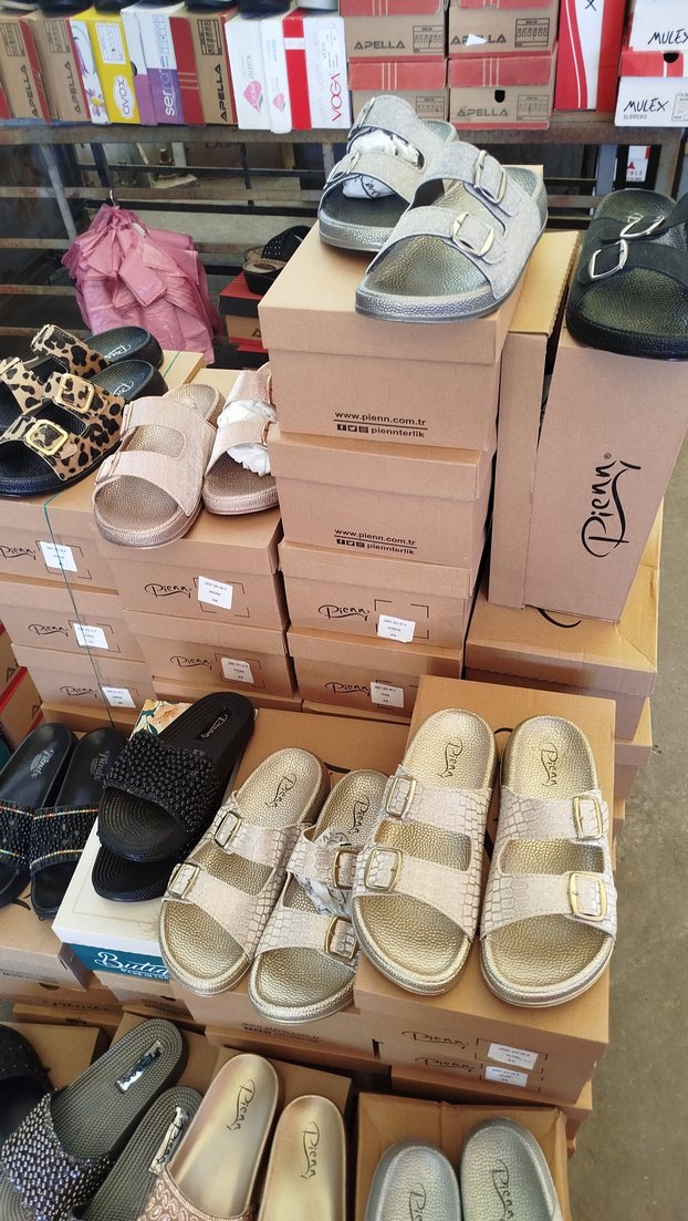 Simli Tokalı Terlik - Görsel 3