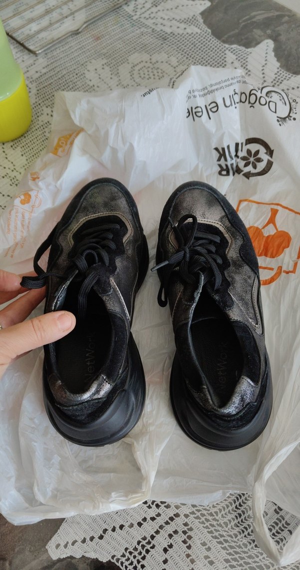 Gri Yılan Desenli Bağcıklı Stiletto Topuk Spor Ayakkabı - Görsel 3