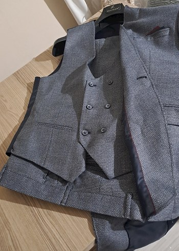 Gri Düğmeli Erkek Takım Elbise - Görsel 14