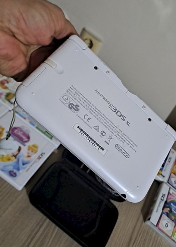 Beyaz Nintendo  XL 3DS Taşınabilir Konsol - Görsel 5